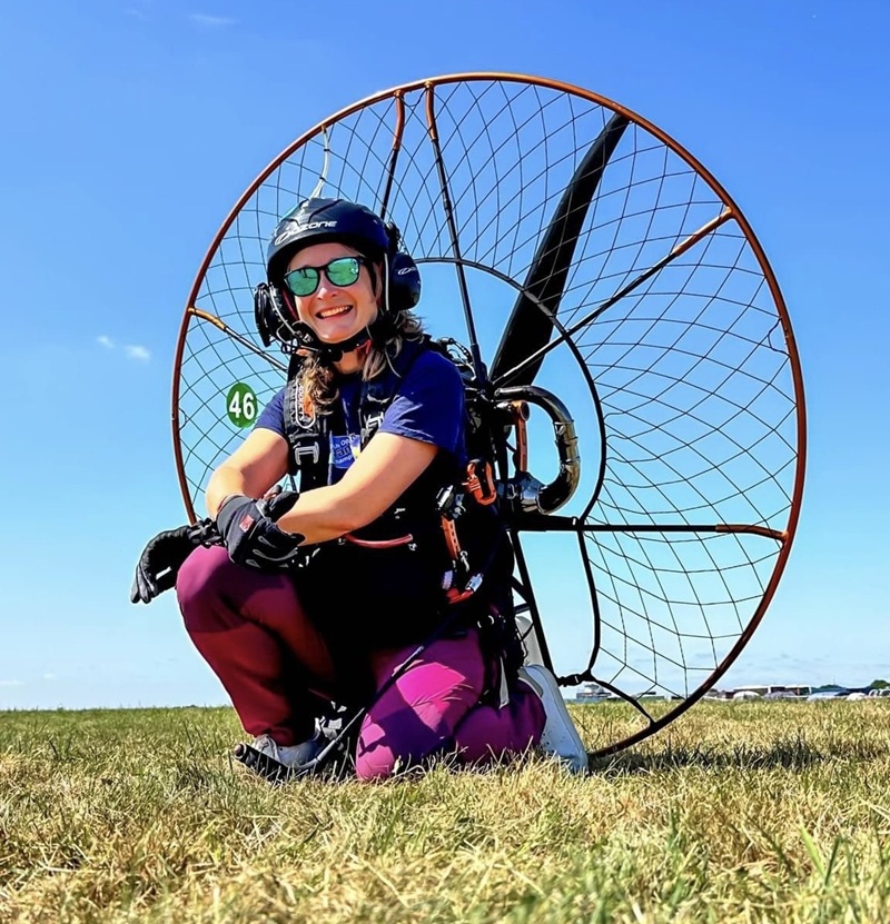 Sandra Moreels paramotor